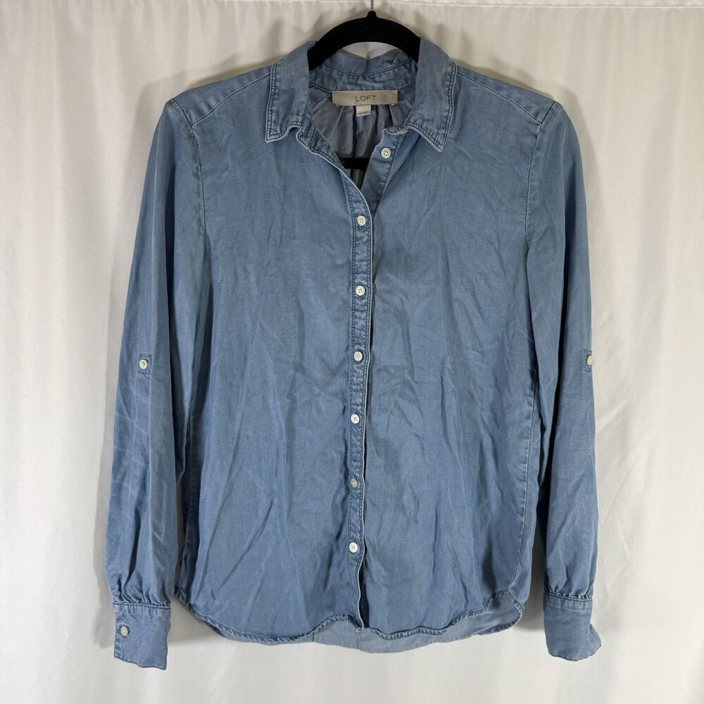 LOFT Chambray Shirt Women's XS Blue Button Up Long Sleeve Lyocell